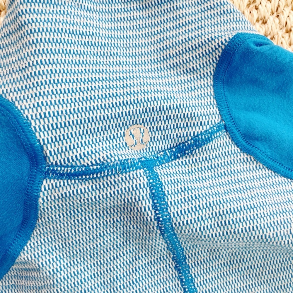 lululemon run u-turn reversible 1/2 zip pullover beaming blue women Sz 4 - Picture 7 of 7